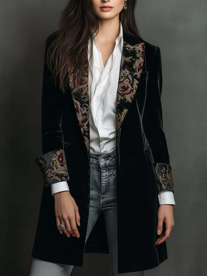 Blazer Slim Fit Preto com Estampa Barroca para Mulheres