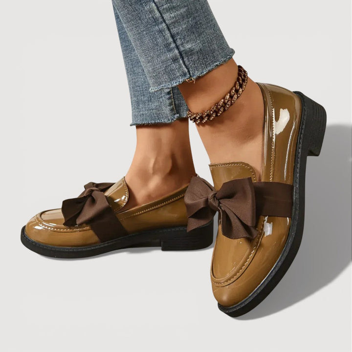 MAERYL – MOCCASINS COM DETALHE DE LAÇO