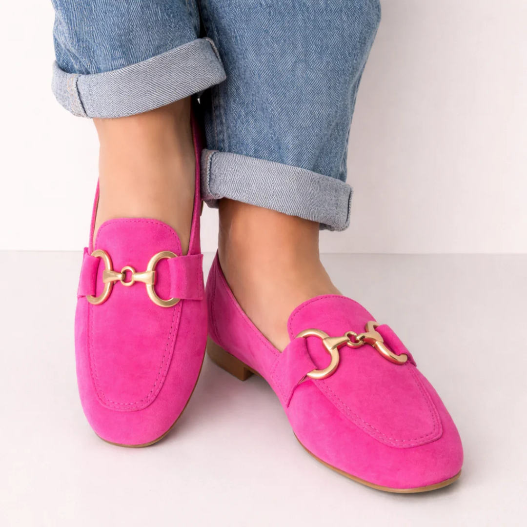MOCASSINS ELEGANTES COM DETALHE METÁLICO