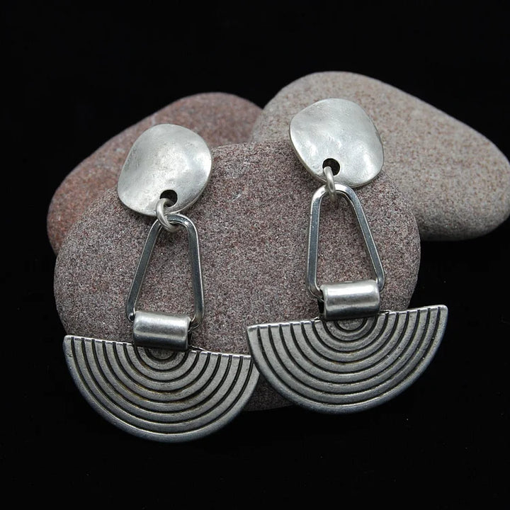Brincos vintage de prata semicircular