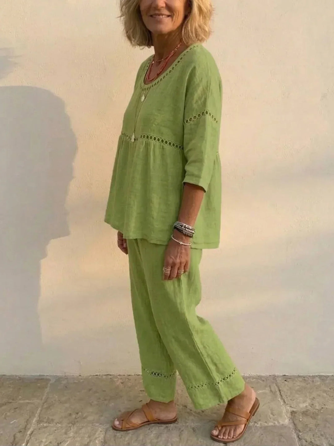 Marielle | Conjunto de Linho Macio em Duas Peças com Detalhe em Renda