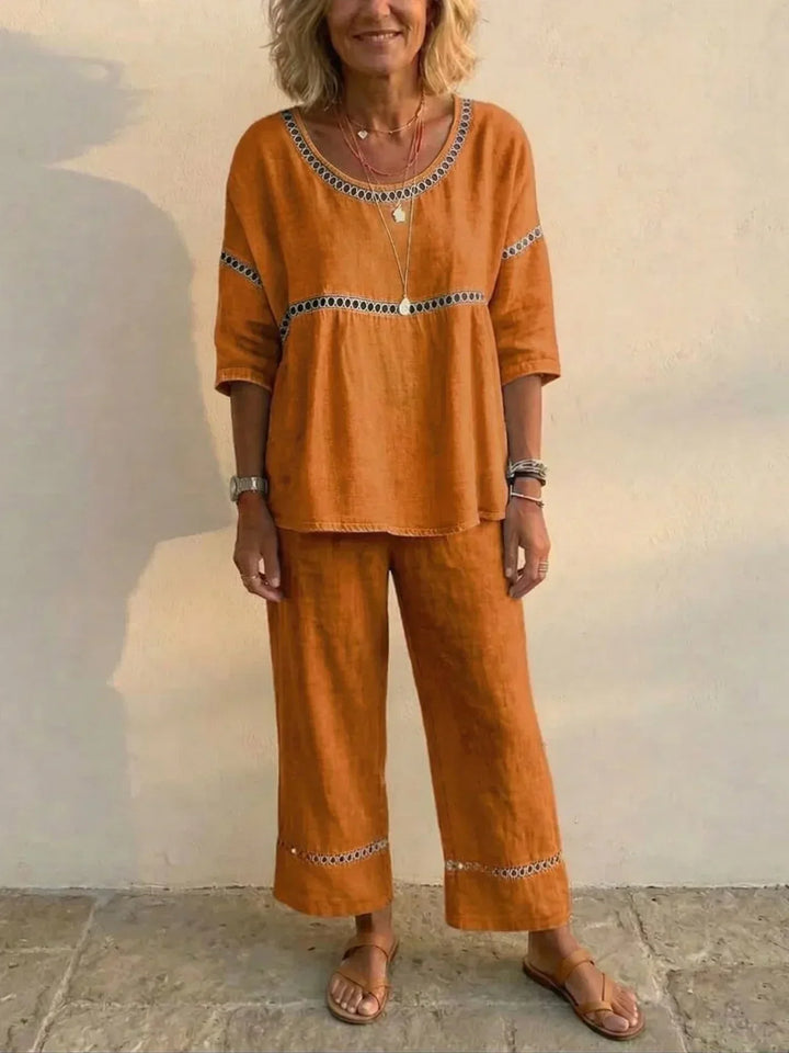 Marielle | Conjunto de Linho Macio em Duas Peças com Detalhe em Renda