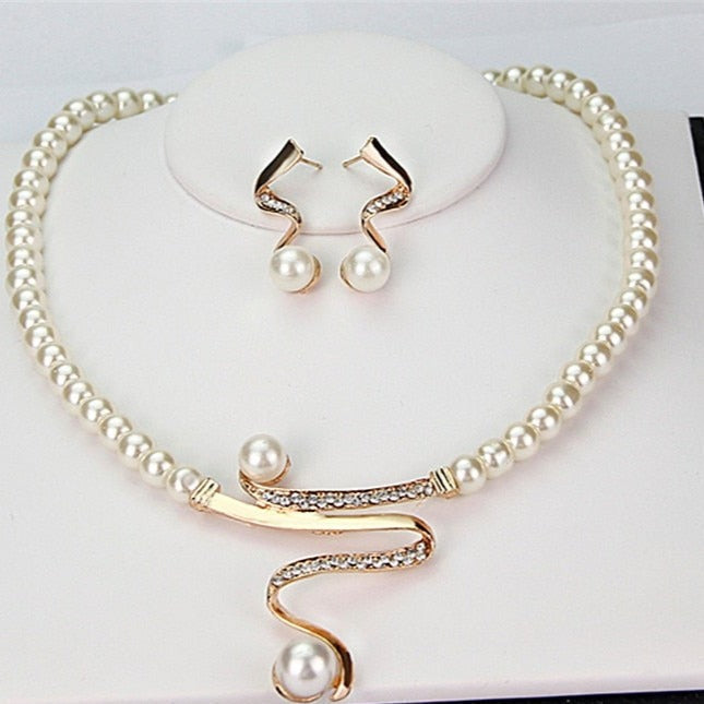 Aya™ | Conjunto de Colar e Brincos Elegantes