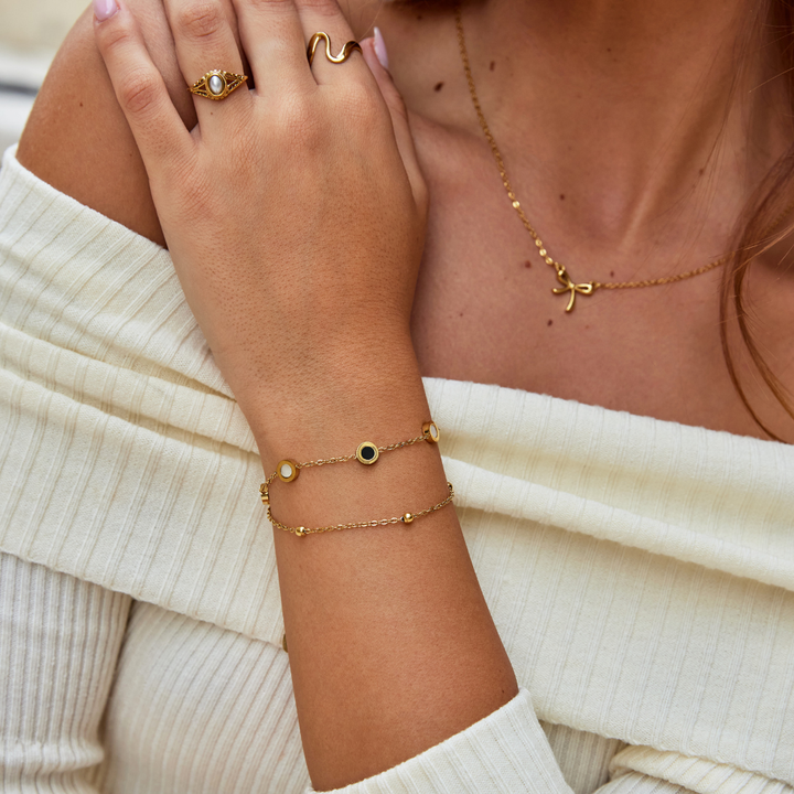 Pulseira de Ônix e Pedra Branca