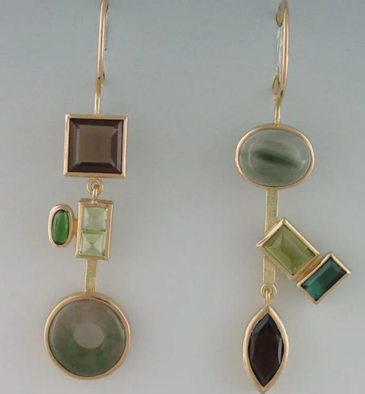 Brincos Vintage com Detalhes em Pedra