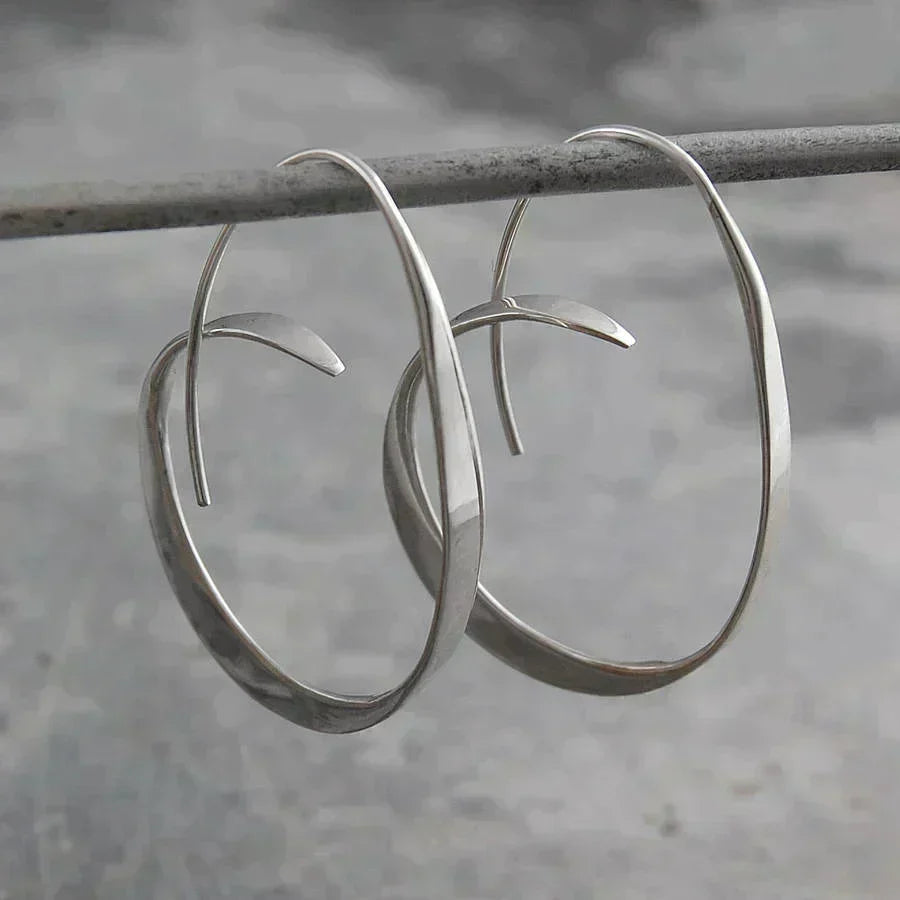 Spirale – Brincos Modernos
