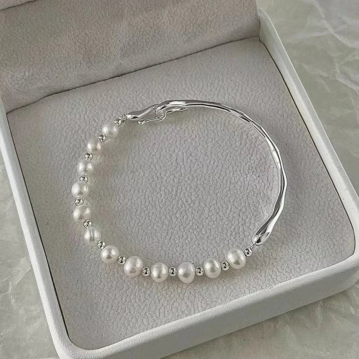 Bracelete Rígido com Pérolas | Madrepérola