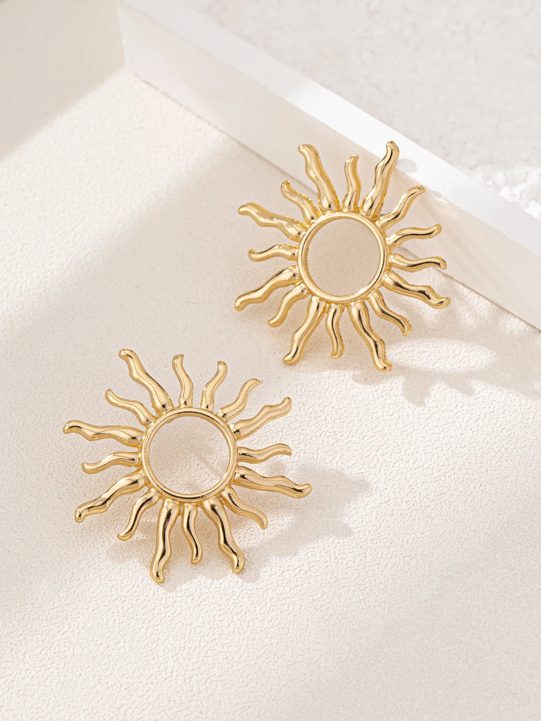 Brincos de Ponto de Girassol Elegantes - 1 Par de Joias da Moda