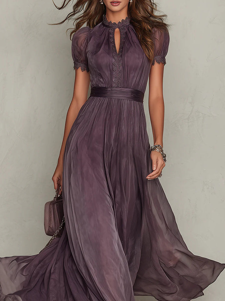 Flavia | Vestido longo roxo com decote em gota e acabamento em renda chiffon