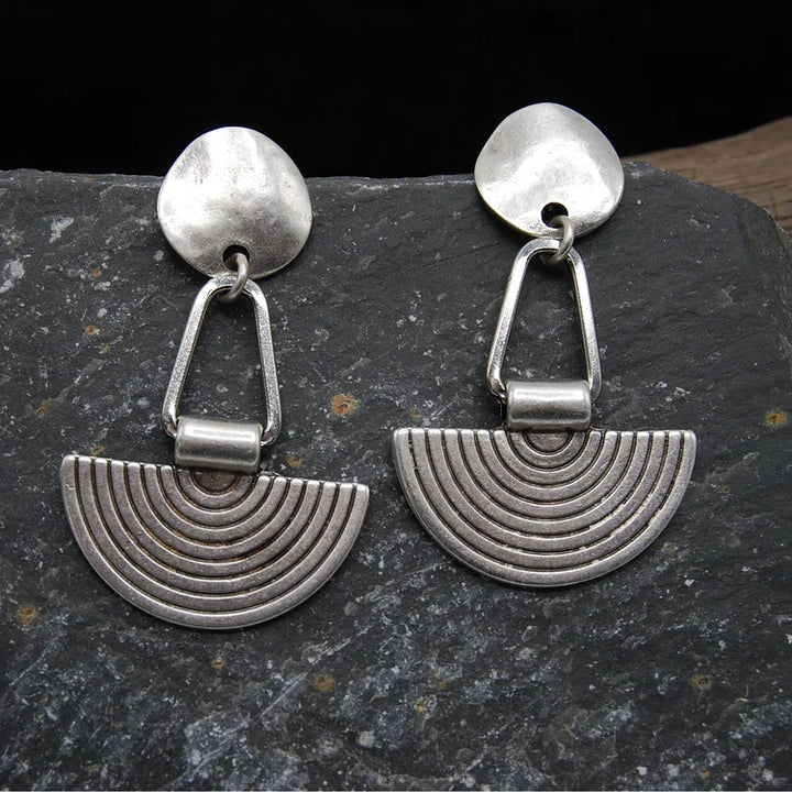 Brincos vintage de prata semicircular