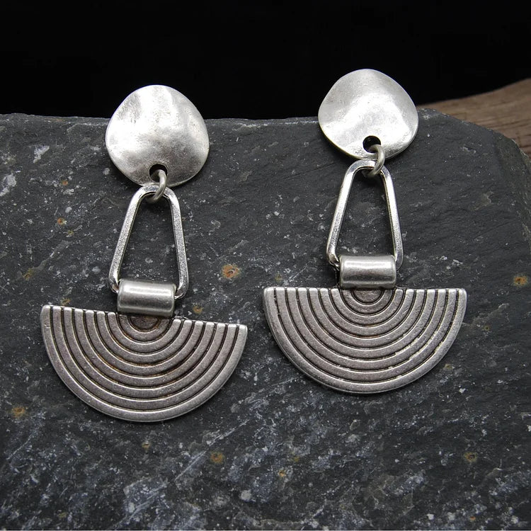 Brincos vintage de prata semicircular