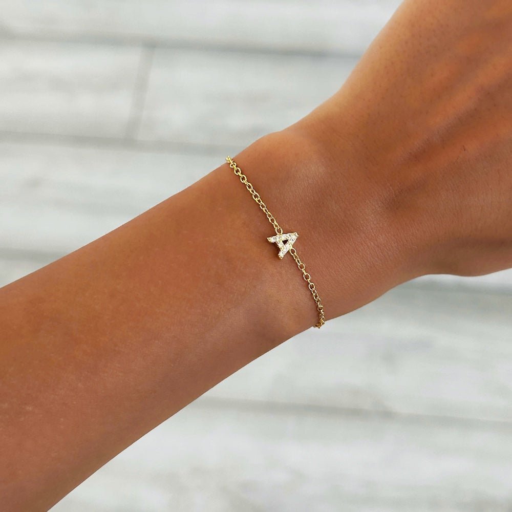 Pulseira de Corrente com Inicial Delicada