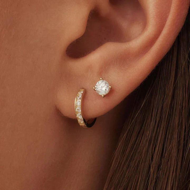 Conjunto de Brincos Dara com Pedras Brilhantes | Dourado