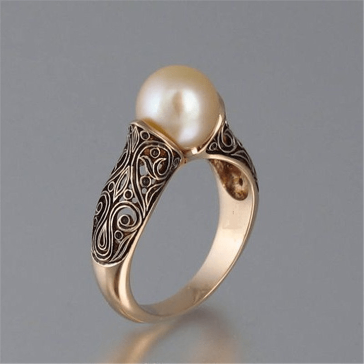 Anel Vintage com Pérola Elegante