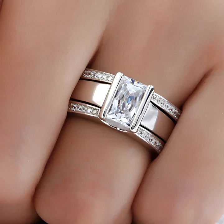 Anel vintage em cristal prateado