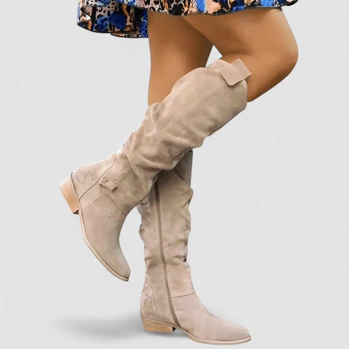 A Bota Knee Winona