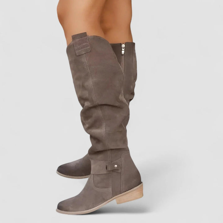 A Bota Knee Winona